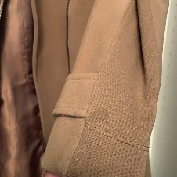 BCBGMAXAZRIA Fayette Ruffle Woven Trench Dress Coat in Sand Tan XS - Picture 8 of 8